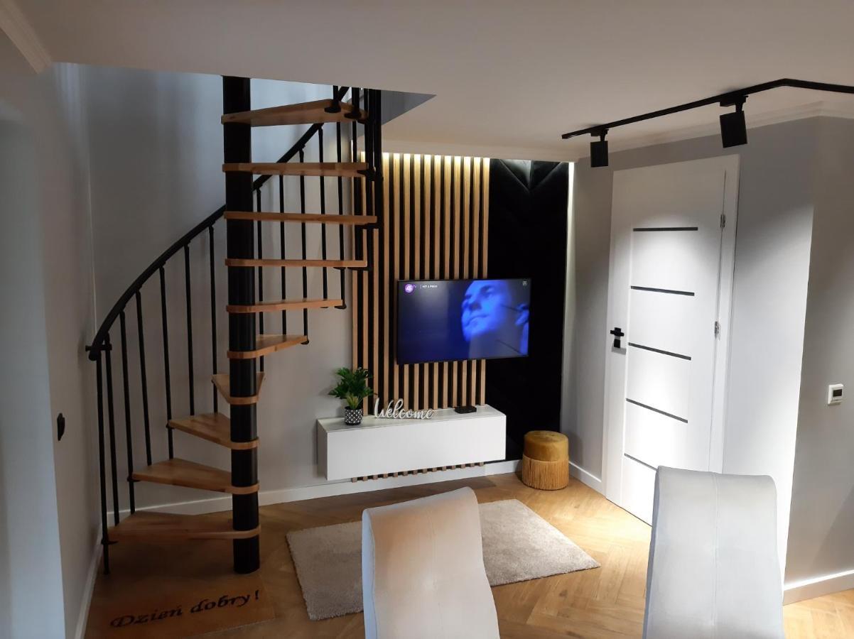 Apartament Willa Pod Sosnami Zator Przeciszow Esterno foto