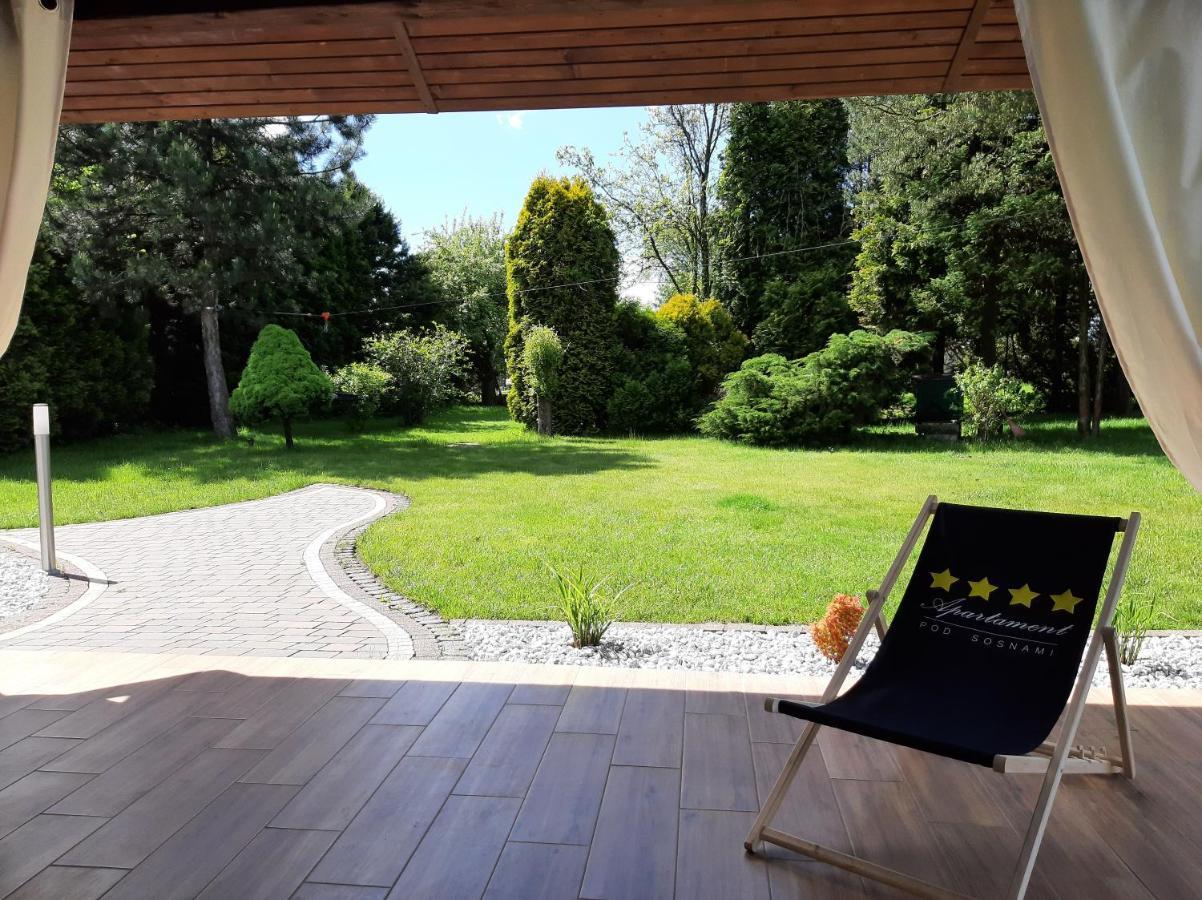 Apartament Willa Pod Sosnami Zator Przeciszow Esterno foto
