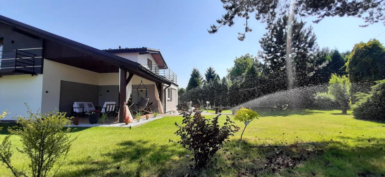 Apartament Willa Pod Sosnami Zator Przeciszow Esterno foto